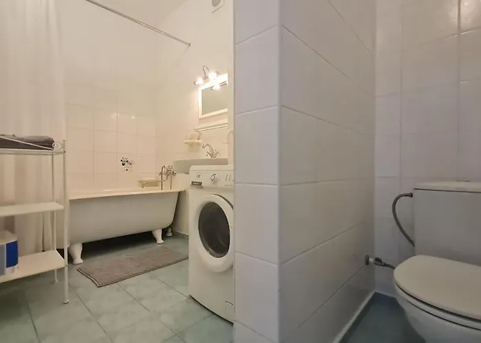 Rehouse Vokieciu Str.9, 2 Bedroom Vilnius